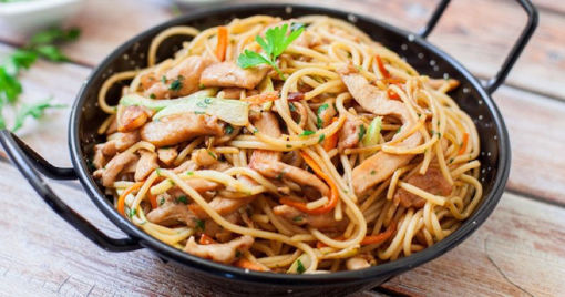 Image de 40 - Nouilles sautées au poulet